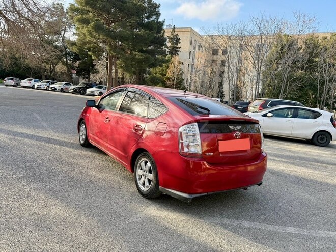 Toyota Prius-6