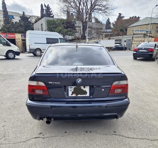 BMW 525 2003, 300,000 km - 2.5 l - Bakı