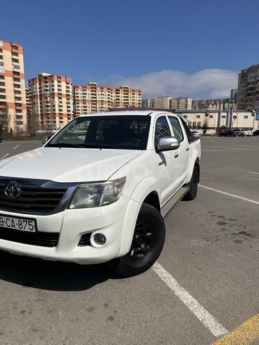 Toyota Hilux 2012, 220,000 km - 2.5 л - Bakı