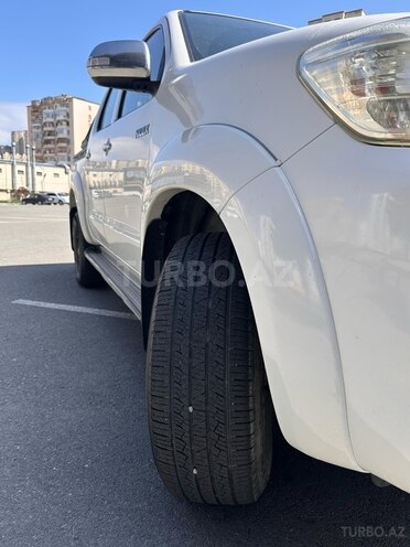 Toyota Hilux 2012, 220,000 km - 2.5 л - Bakı