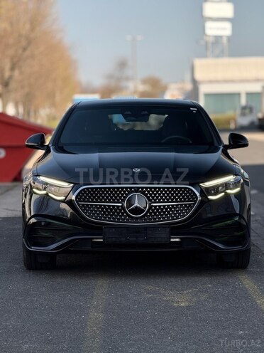 Mercedes E 300 e 2023, 5,200 km - 2.0 л - Bakı