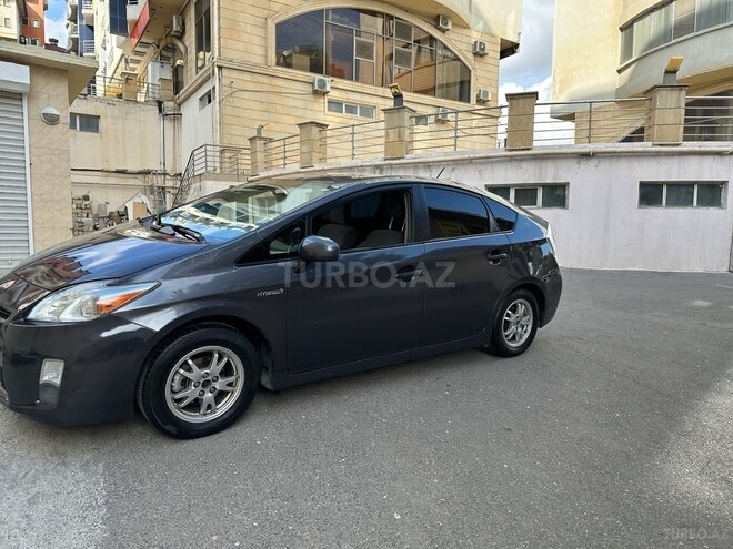 Toyota Prius 2011, 285,000 km - 1.8 l - Bakı