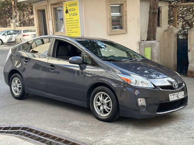 Toyota Prius 2011, 285,000 km - 1.8 l - Bakı