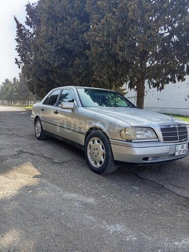 Mercedes C 200 1995, 370,000 km - 2.0 л - Qazax