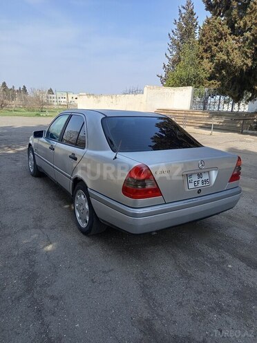 Mercedes C 200 1995, 370,000 km - 2.0 л - Qazax