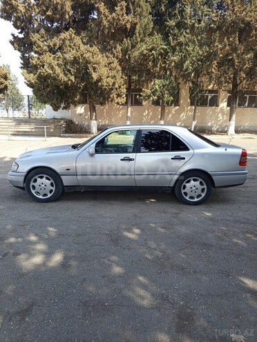 Mercedes C 200 1995, 370,000 km - 2.0 л - Qazax