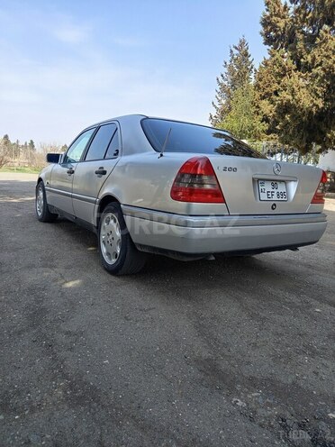Mercedes C 200 1995, 370,000 km - 2.0 л - Qazax
