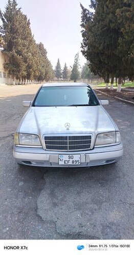 Mercedes C 200 1995, 370,000 km - 2.0 л - Qazax