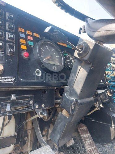 KamAz 6520 2012, 25,000 km - 11.0 l - Qazax