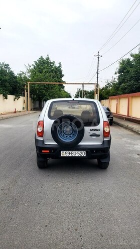 Chevrolet Niva 2012, 200,000 km - 1.7 л - Ağsu