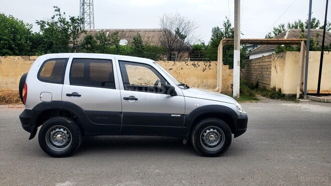 Chevrolet Niva 2012, 200,000 km - 1.7 л - Ağsu