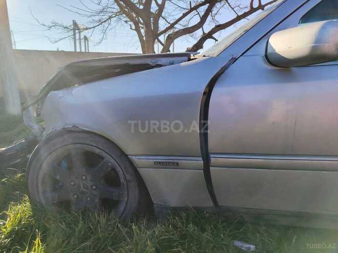 Mercedes C 220 1993, 450,000 km - 2.2 л - Bakı