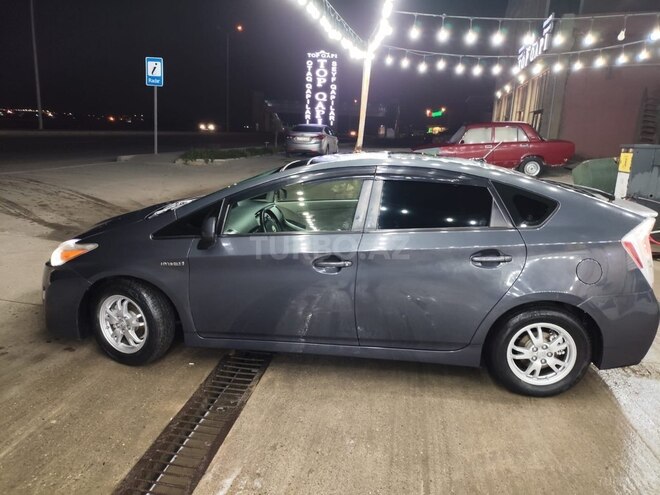 Toyota Prius 2010, 250,000 km - 1.8 л - Bakı