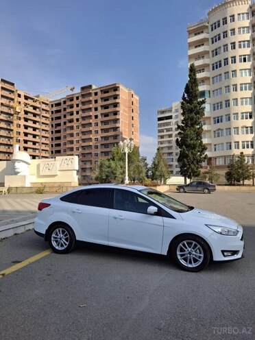 Ford Focus 2015, 90,000 km - 1.6 l - Gəncə