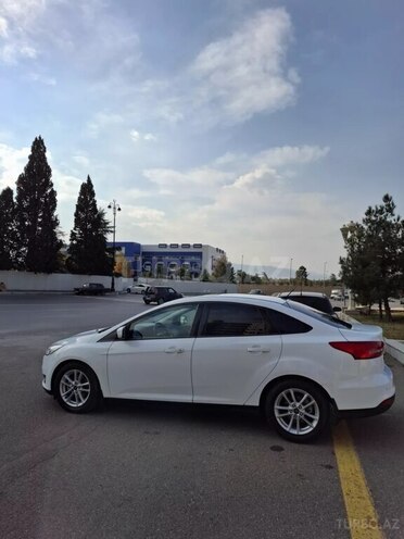 Ford Focus 2015, 90,000 km - 1.6 l - Gəncə