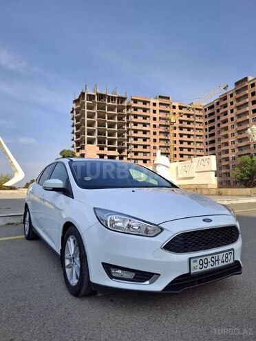 Ford Focus 2015, 90,000 km - 1.6 l - Gəncə
