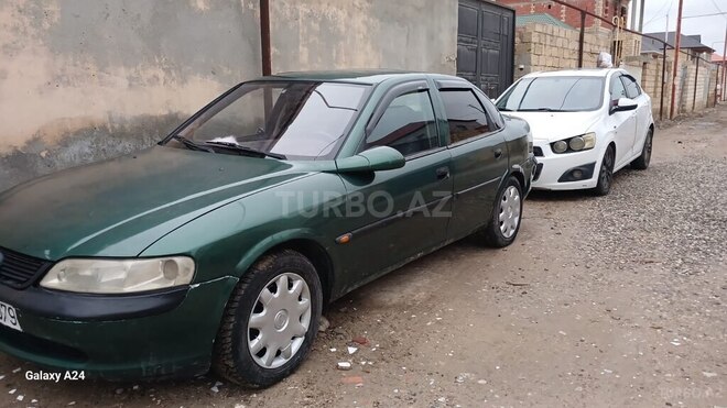 Opel Vectra 1997, 186,000 km - 1.6 l - Bakı