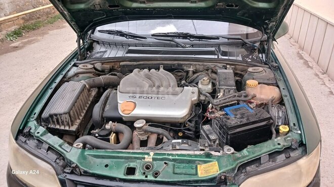 Opel Vectra 1997, 186,000 km - 1.6 l - Bakı