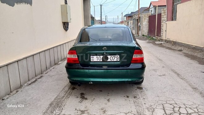 Opel Vectra 1997, 186,000 km - 1.6 l - Bakı