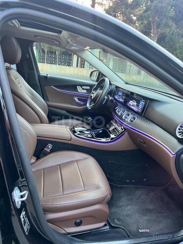 Mercedes E 220 d 2017, 97,000 km - 2.2 l - Bakı