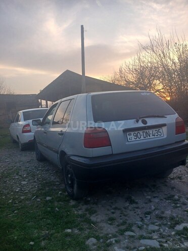 Volkswagen Golf 1994, 200,000 km - 1.6 л - Mingəçevir