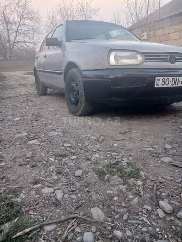 Volkswagen Golf 1994, 200,000 km - 1.6 л - Mingəçevir