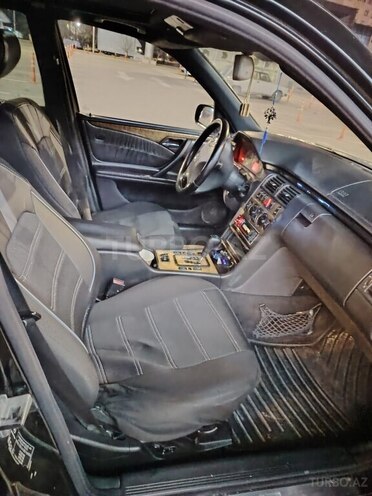 Mercedes E 270 1999, 111,100 km - 2.7 l - Bakı