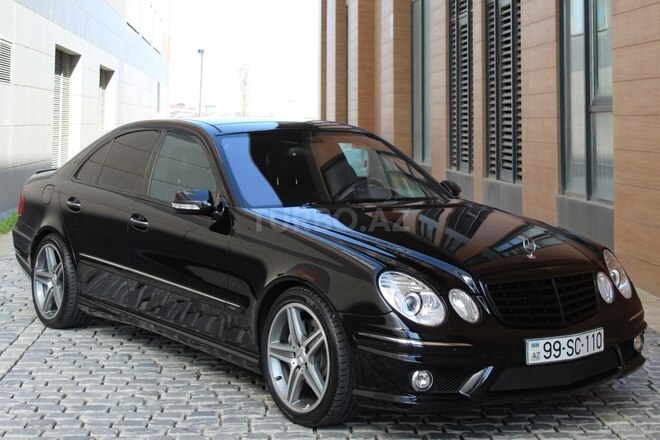 Mercedes E 280-4