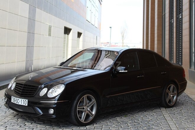 Mercedes E 280-2