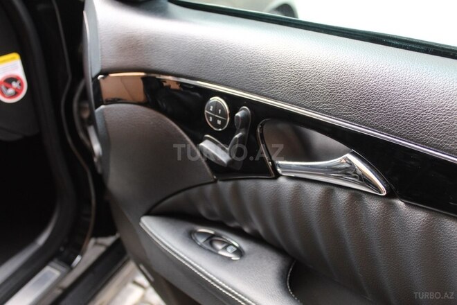 Mercedes E 280-18