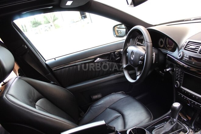 Mercedes E 280-15