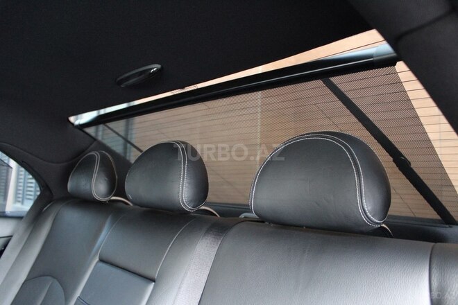 Mercedes E 280-21