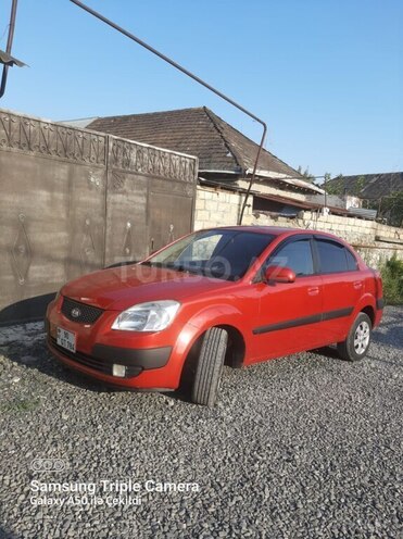 Kia Rio 2008, 260,000 km - 1.4 l - Şəki