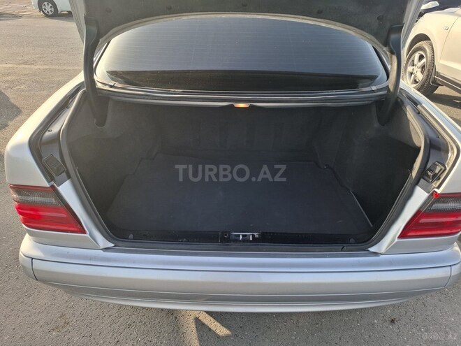 Mercedes E 220 d 1998, 466,000 km - 2.2 l - Sumqayıt