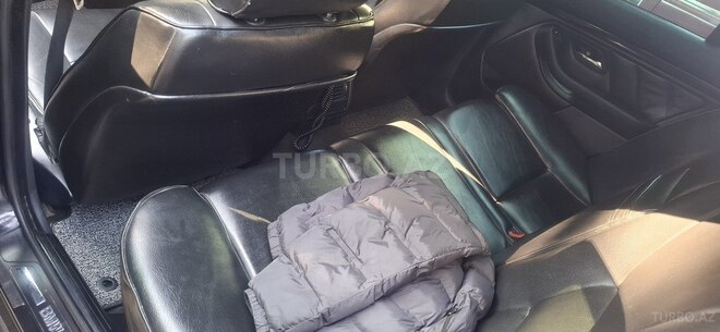 BMW 523 1998, 420,000 km - 2.5 l - Astara