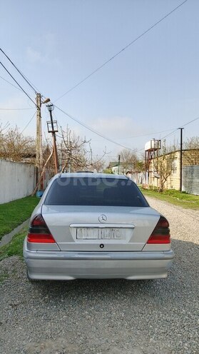 Mercedes C 180 1998, 497,526 km - 1.8 l - Mingəçevir