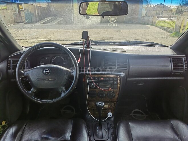Opel Vectra 1998, 256,441 km - 2.0 l - Saatlı