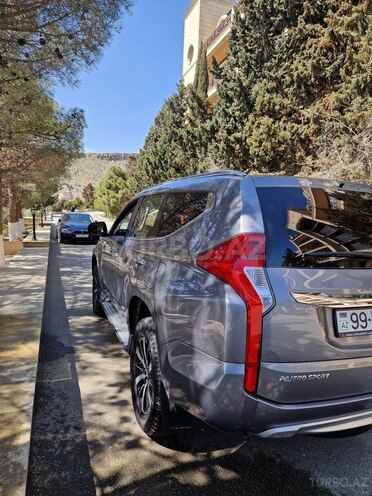 Mitsubishi Pajero Sport 2018, 99,000 km - 3.0 l - Bakı