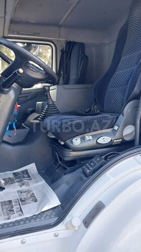 Mercedes Axor 1833 2011, 672,000 km - 7.5 л - Bakı