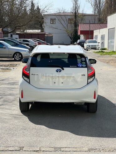 Toyota Aqua 2019, 92,000 km - 1.5 l - Bakı