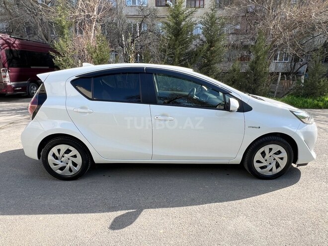 Toyota Aqua 2019, 92,000 km - 1.5 l - Bakı