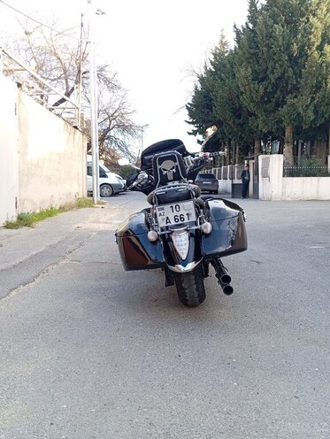 Yamaha XV1900-9