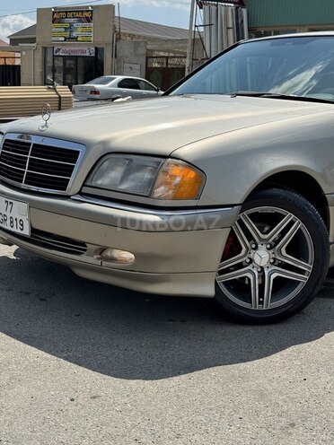 Mercedes C 230 1998, 360,000 km - 2.3 l - Astara