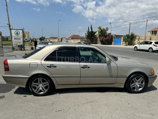 Mercedes C 230 1998, 360,000 km - 2.3 l - Astara