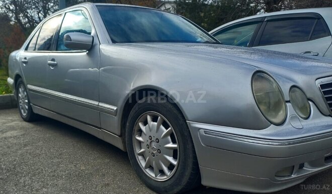 Mercedes E 270 2000, 456,000 km - 2.7 l - Bakı