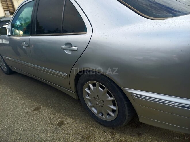 Mercedes E 270 2000, 456,000 km - 2.7 l - Bakı