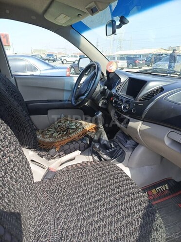Mitsubishi L200 2008, 241,760 km - 2.5 l - Bakı