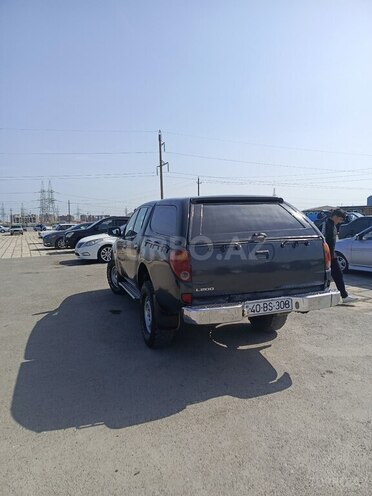 Mitsubishi L200 2008, 241,760 km - 2.5 l - Bakı