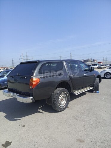 Mitsubishi L200 2008, 241,760 km - 2.5 l - Bakı