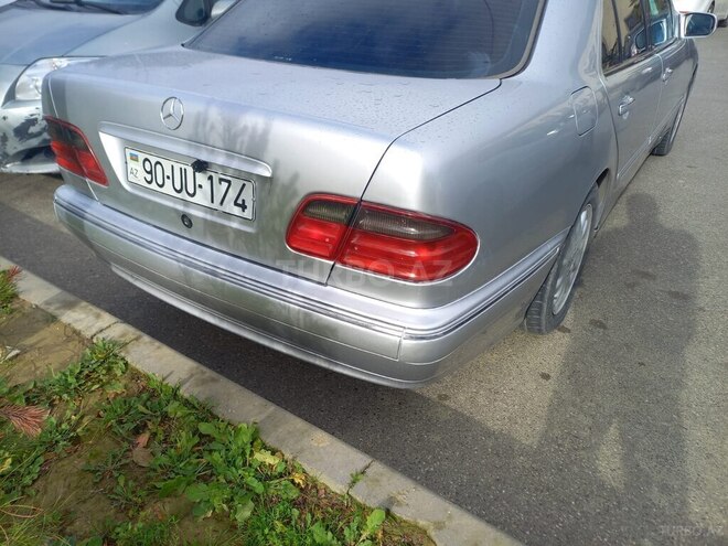 Mercedes E 270 2000, 456,000 km - 2.7 l - Bakı
